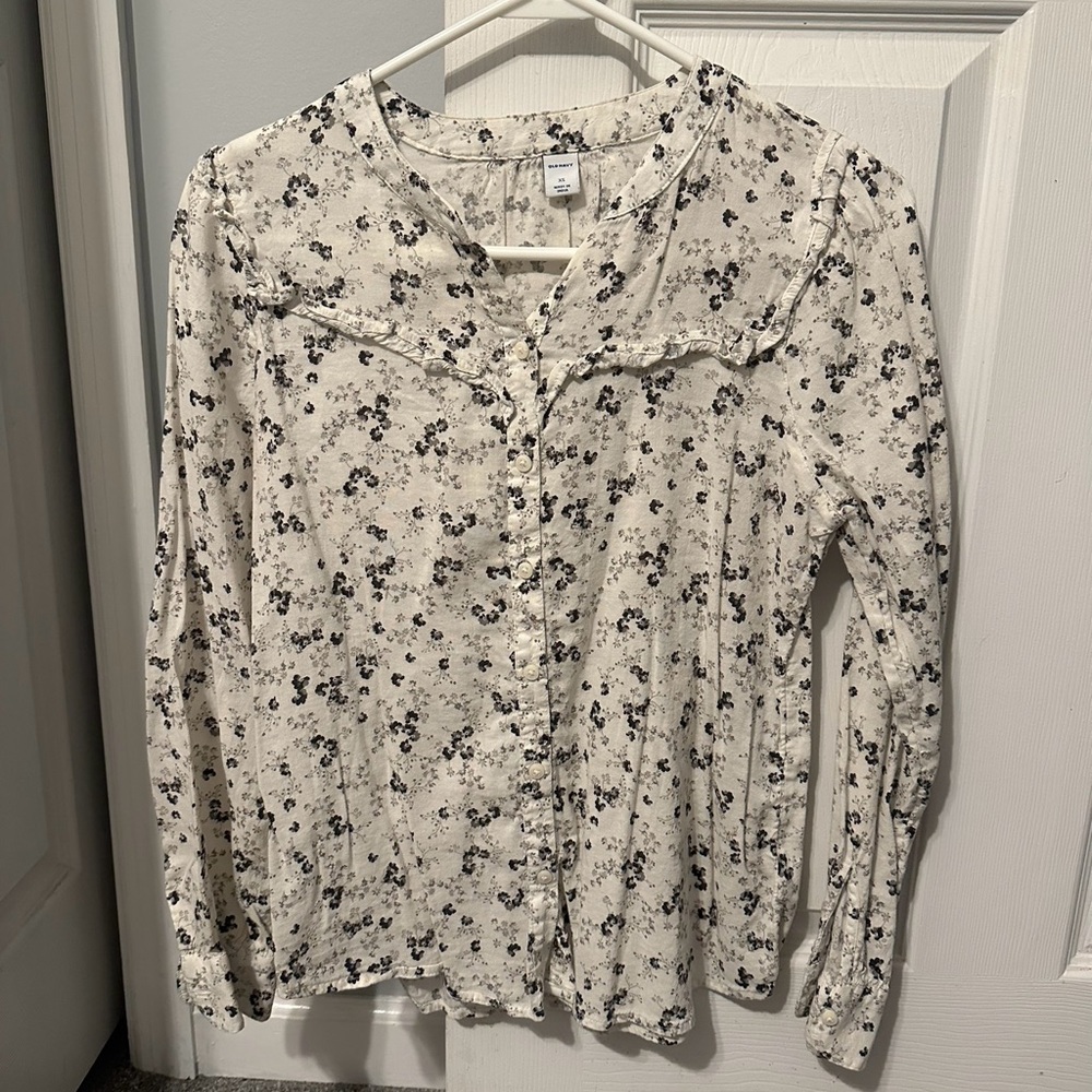 Old navy women’s shirt